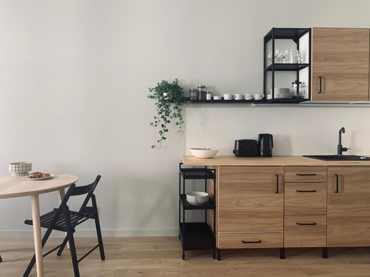 Stylish New Apartment In Riga Old Town - City Centre, Self Check-In, Walkable To Major Attractions Exterior photo