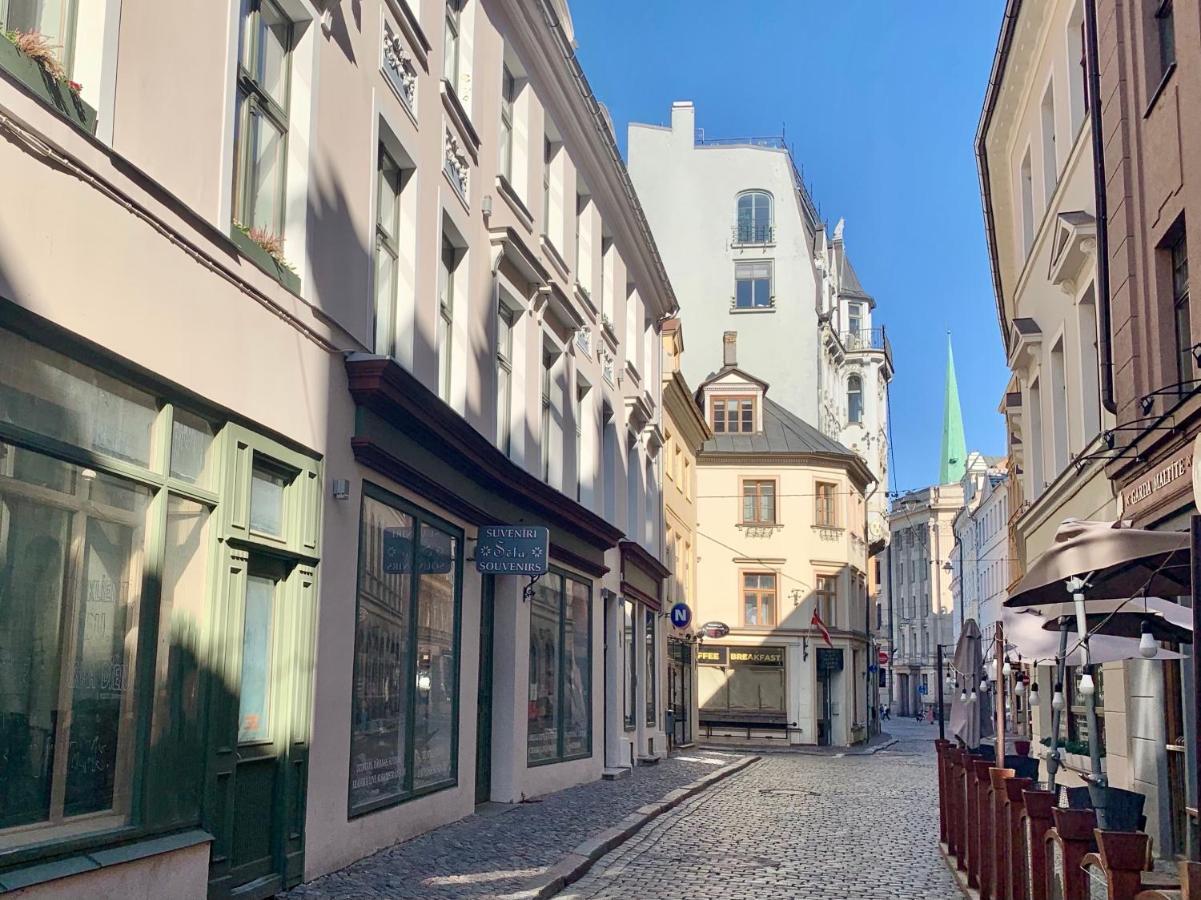 Stylish New Apartment In Riga Old Town - City Centre, Self Check-In, Walkable To Major Attractions Exterior photo