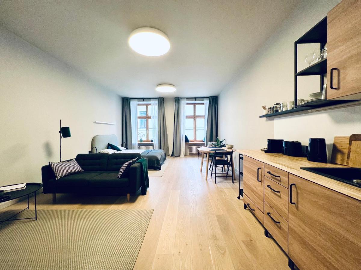 Stylish New Apartment In Riga Old Town - City Centre, Self Check-In, Walkable To Major Attractions Exterior photo
